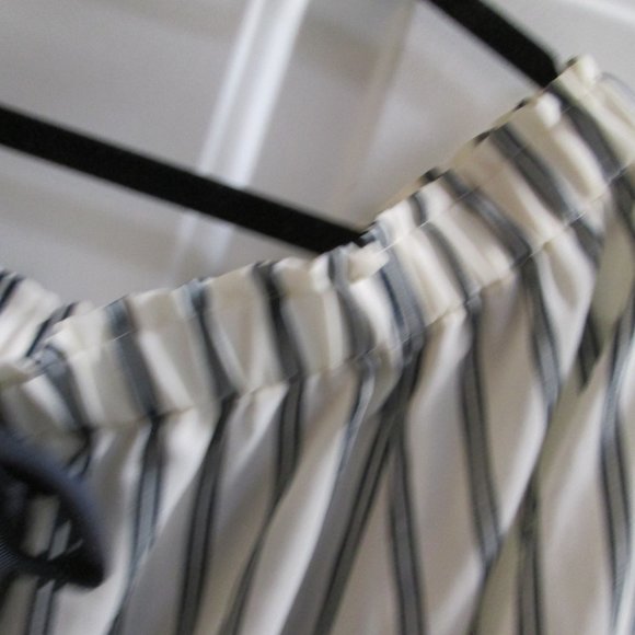 J. CREW Mercantile striped off shoulder blouse - Picture 3 of 14